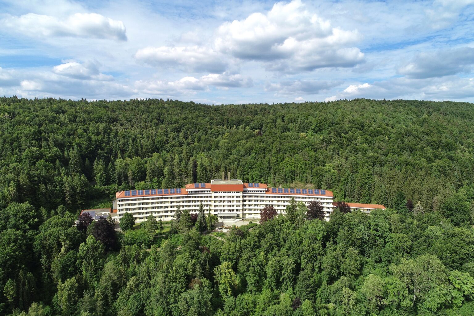 Luftbild unserer Rehabilitationsklinik Lautergrund in Bad Staffelstein (Bayern)